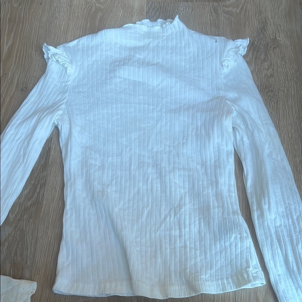 Forever 21 White Ribbed Ruffle Blouse